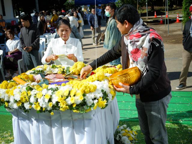 พิธีวางศิลาฤกษ์